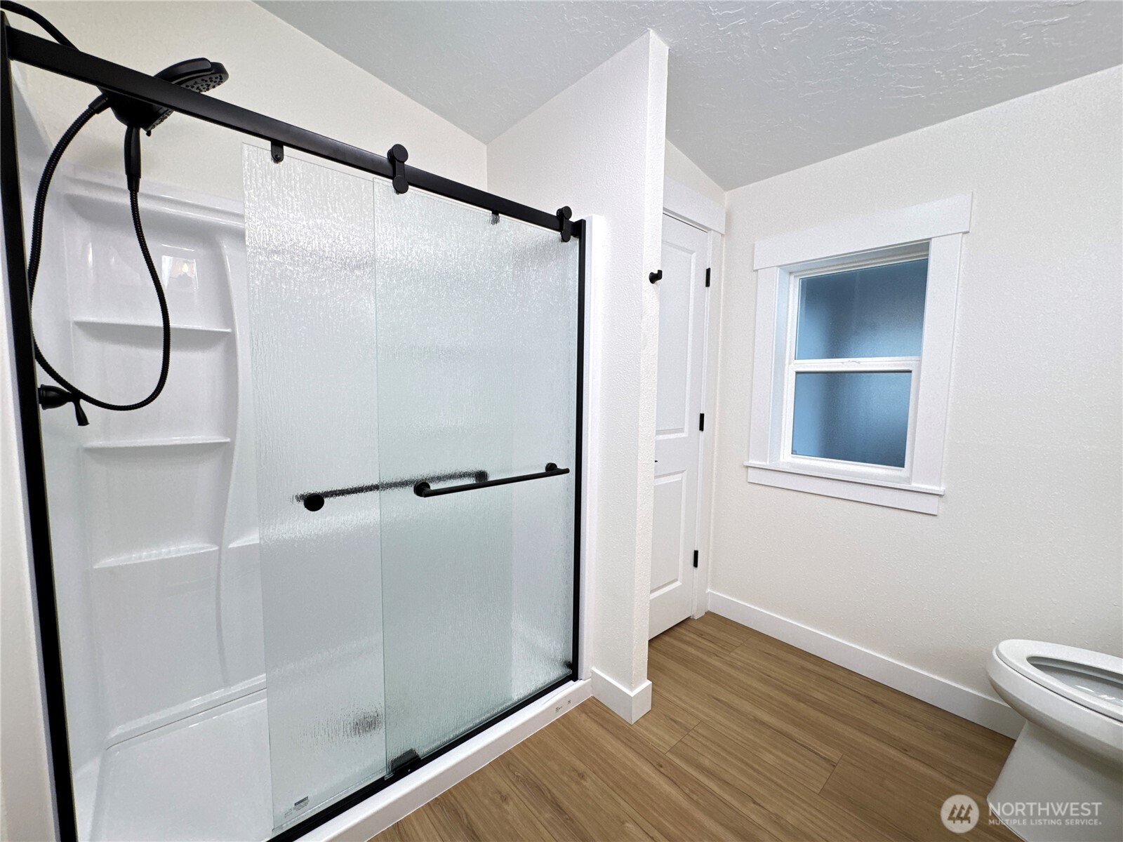 1821 75th Street E Unit: 5