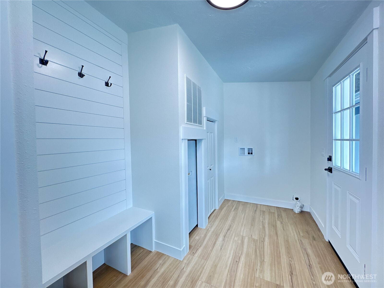 1821 75th Street E Unit: 5