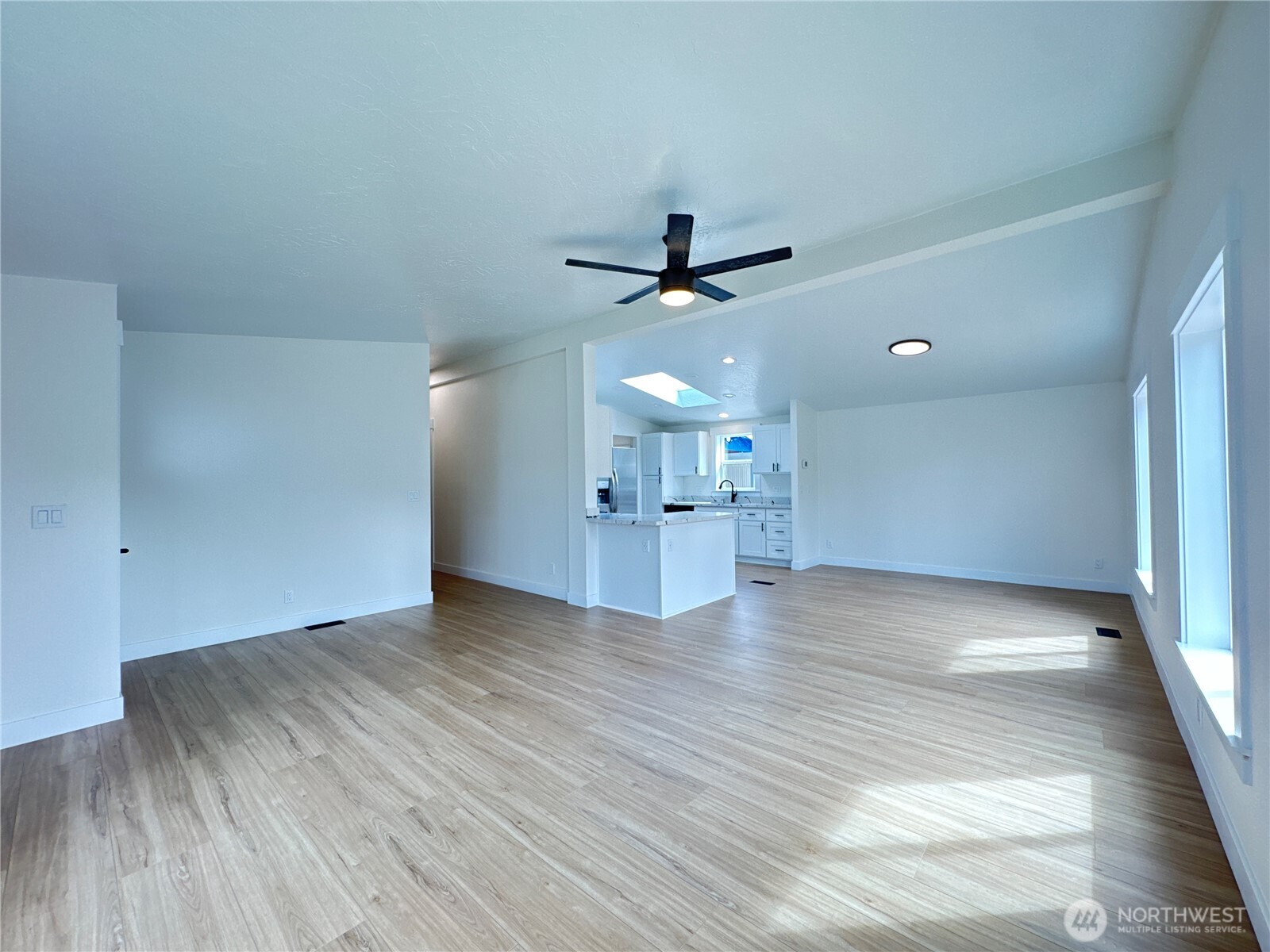 1821 75th Street E Unit: 5