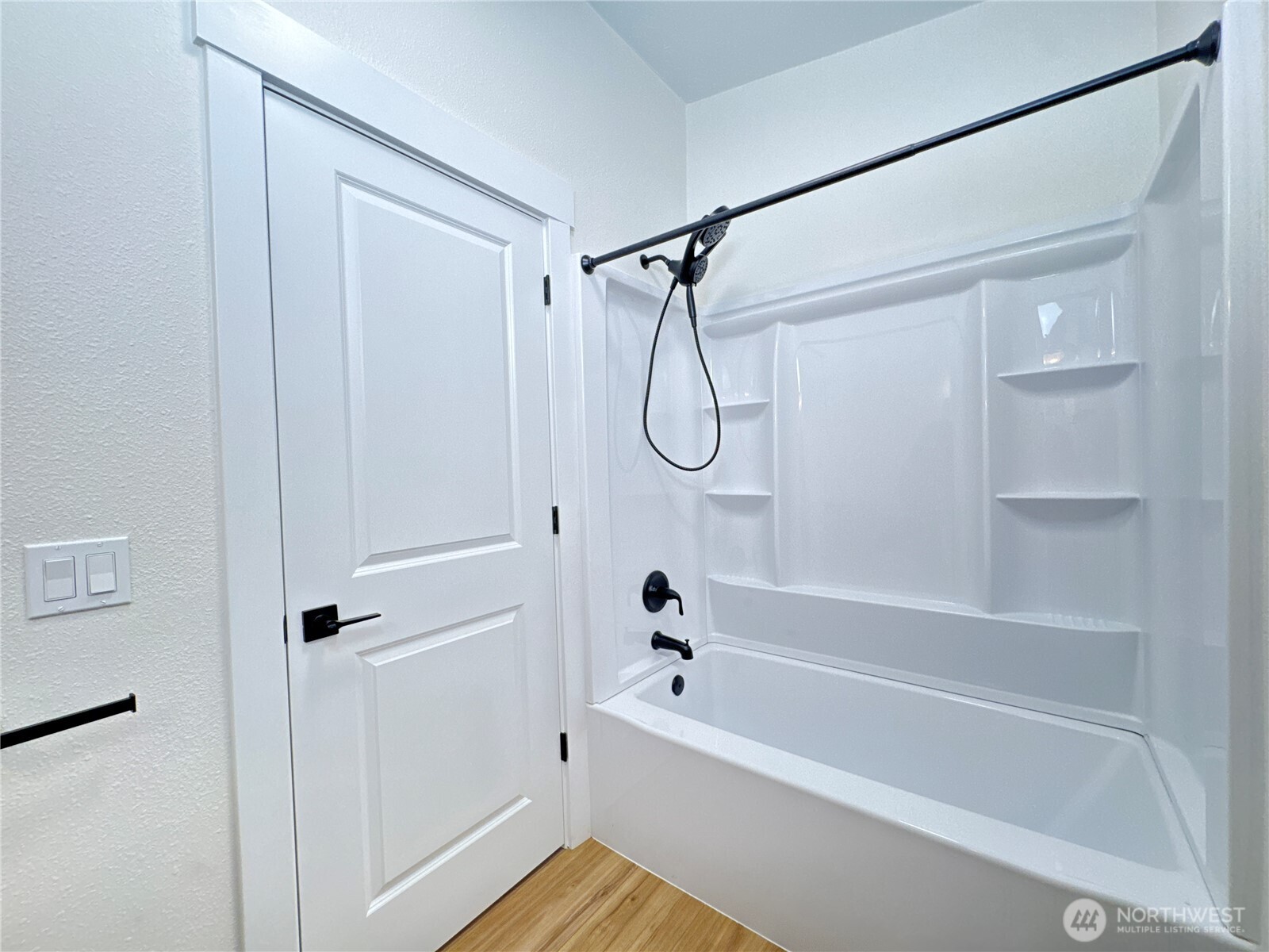 1821 75th Street E Unit: 5