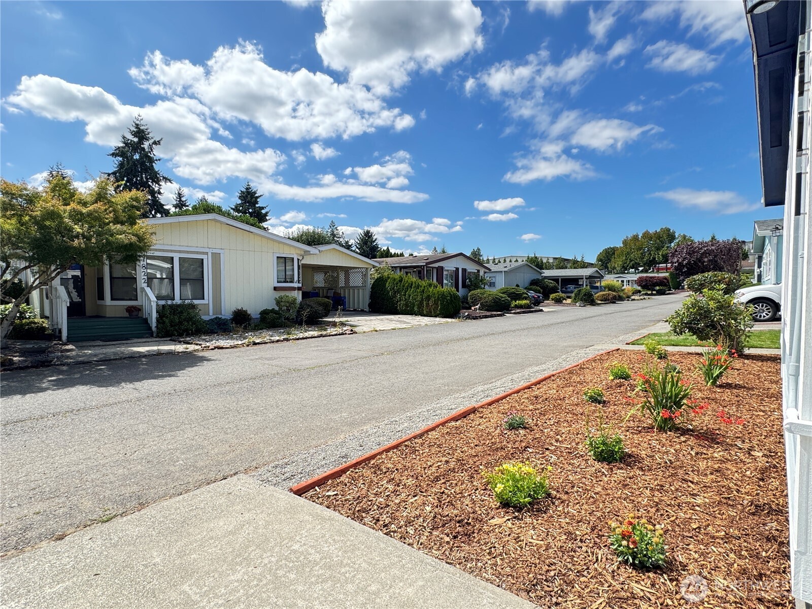 1821 75th Street E Unit: 5
