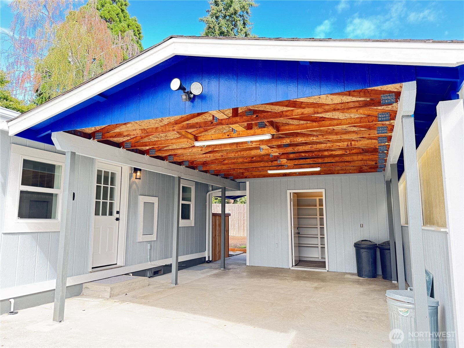 1821 75th Street E Unit: 5