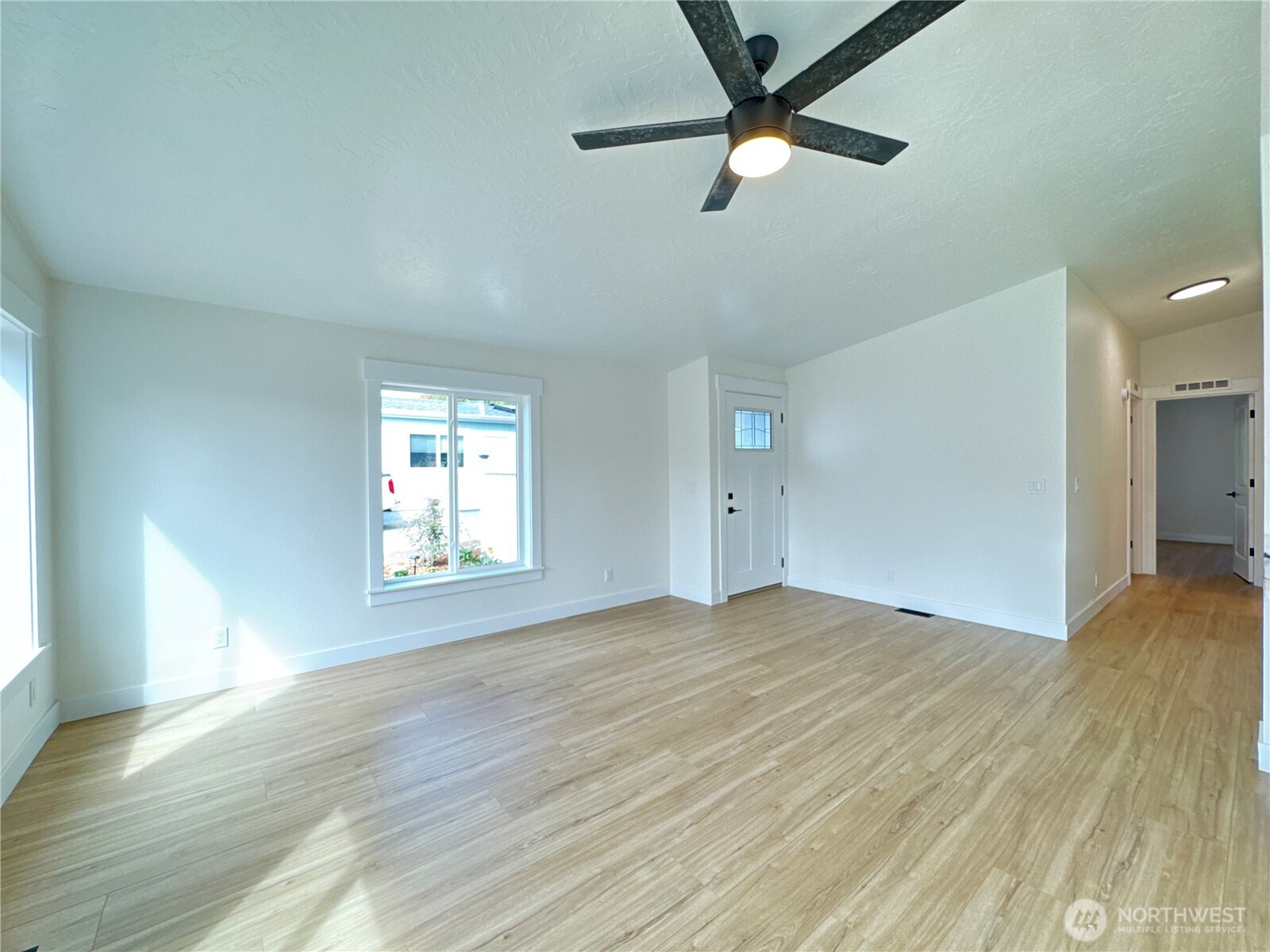 1821 75th Street E Unit: 5