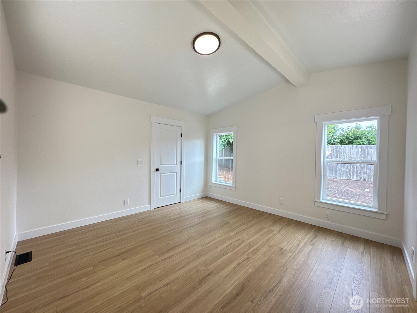 1821 75th Street E Unit: 5