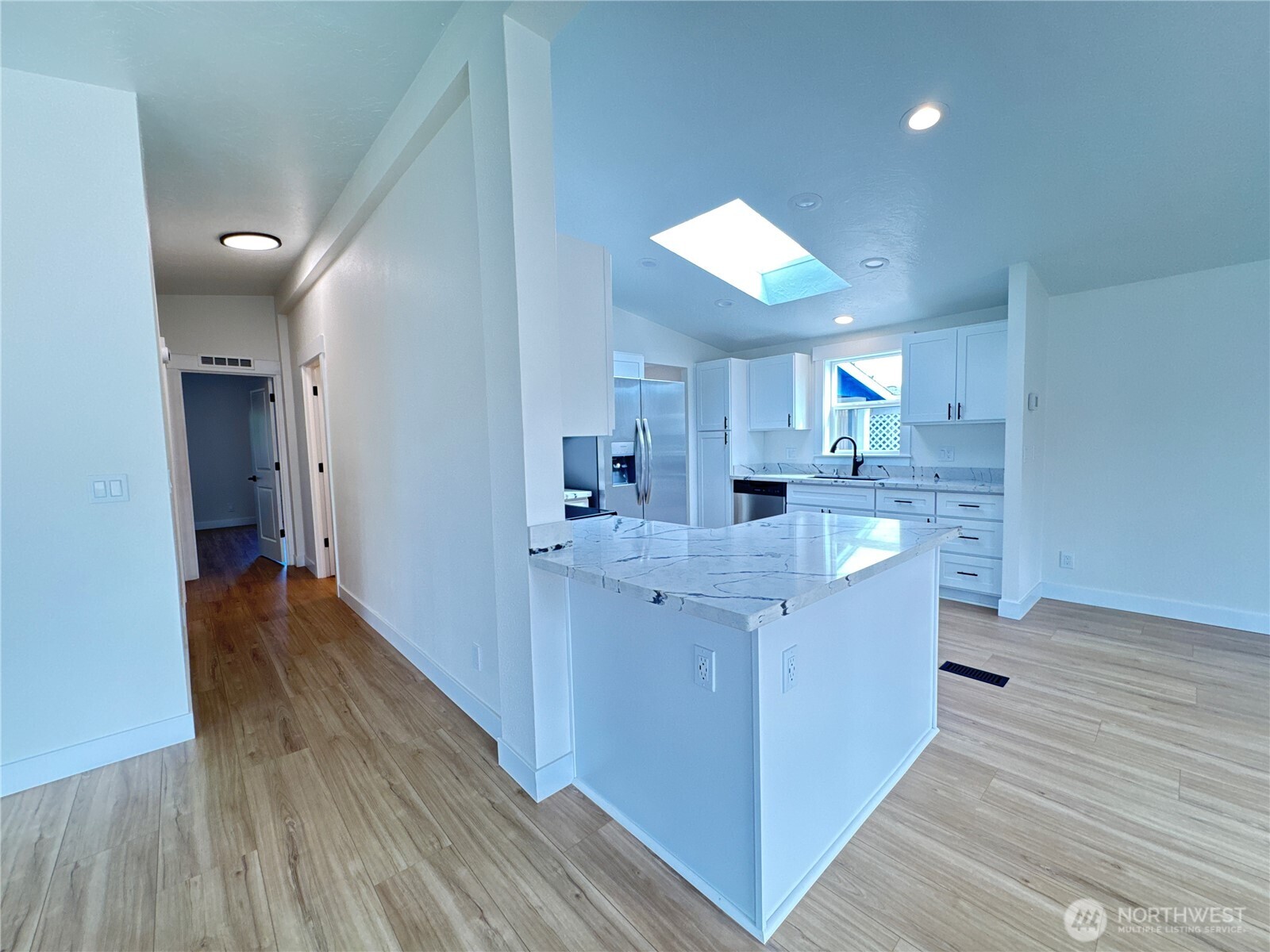 1821 75th Street E Unit: 5