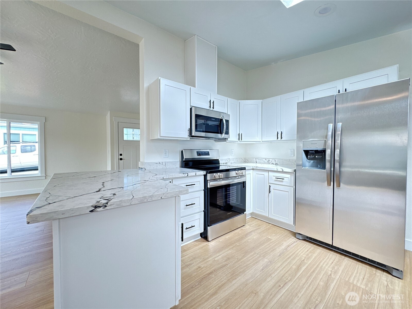 1821 75th Street E Unit: 5