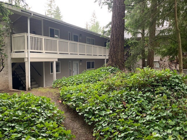 14435 NE 40 Street Unit: B101
