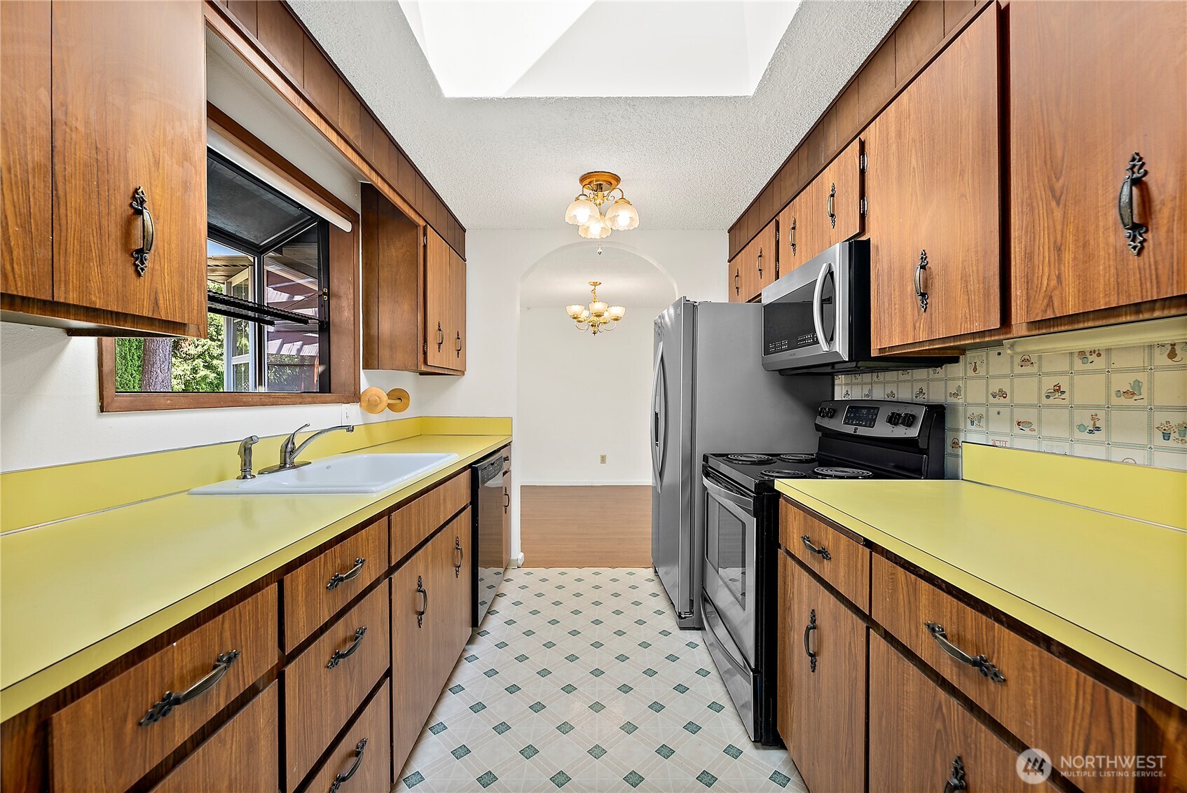 10811 Rampart Drive E