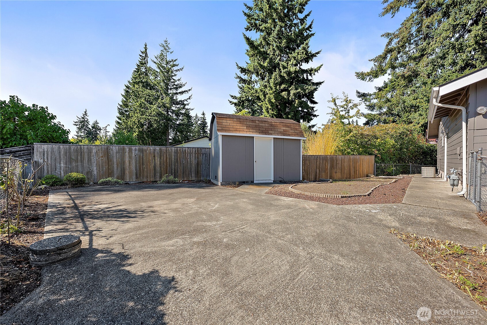 10811 Rampart Drive E