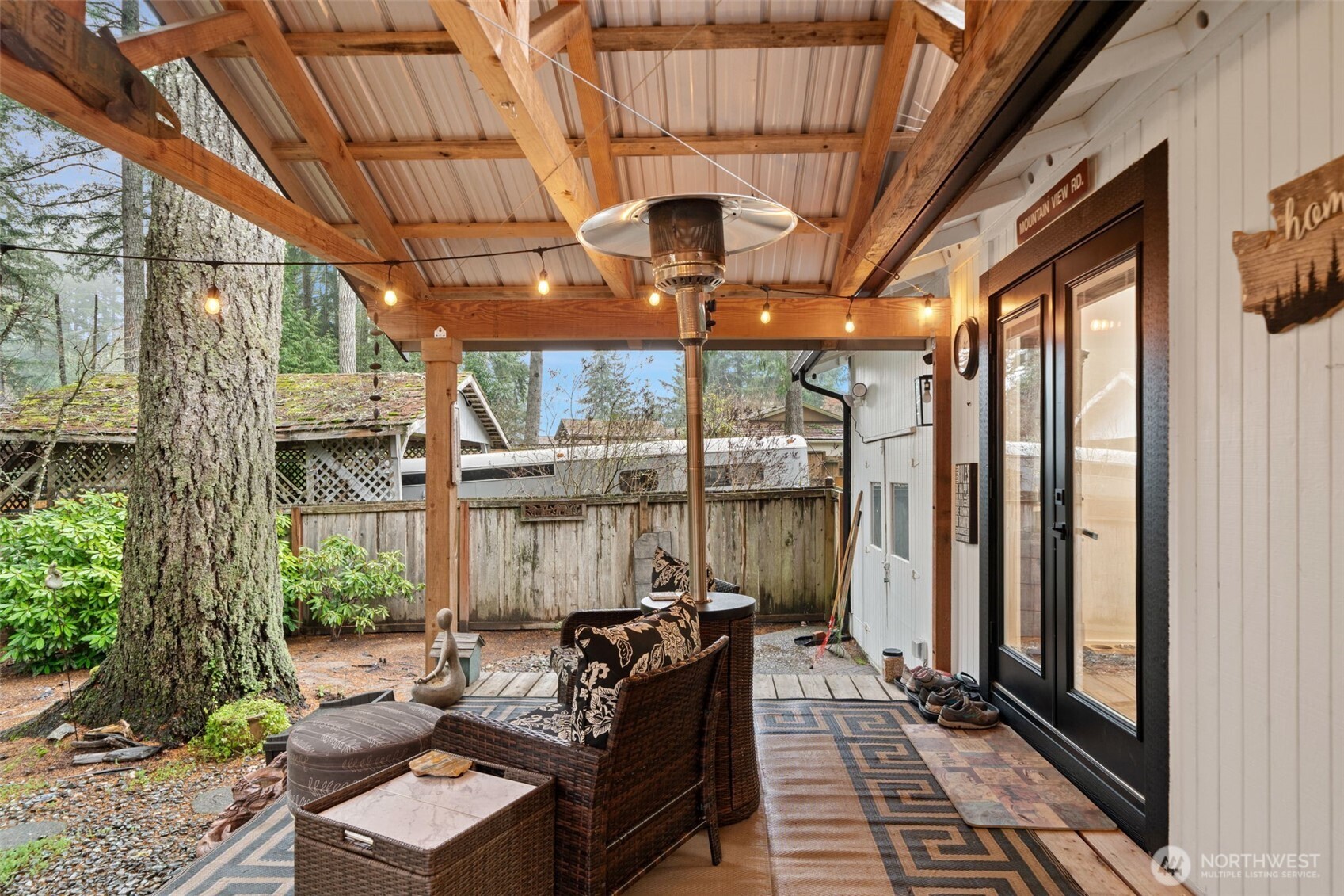 350 E Mountain View Drive