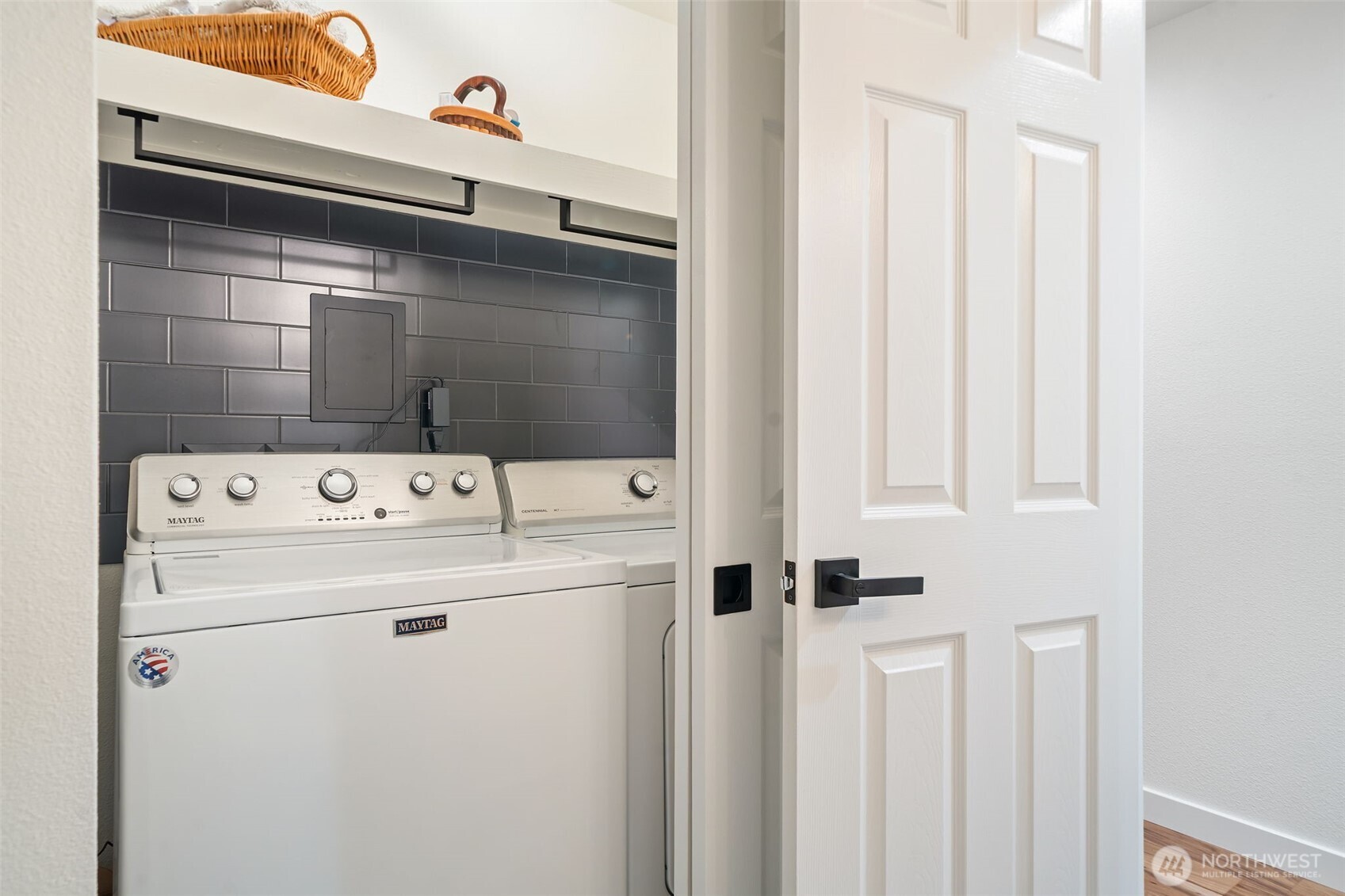 350 E Mountain View Drive