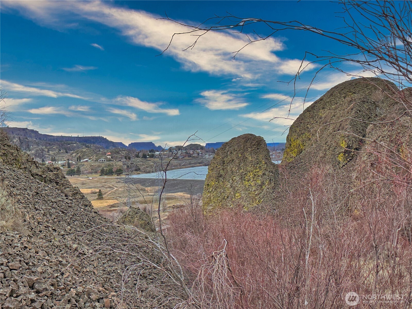 22099 tbd Pleasant Valley Road NE
