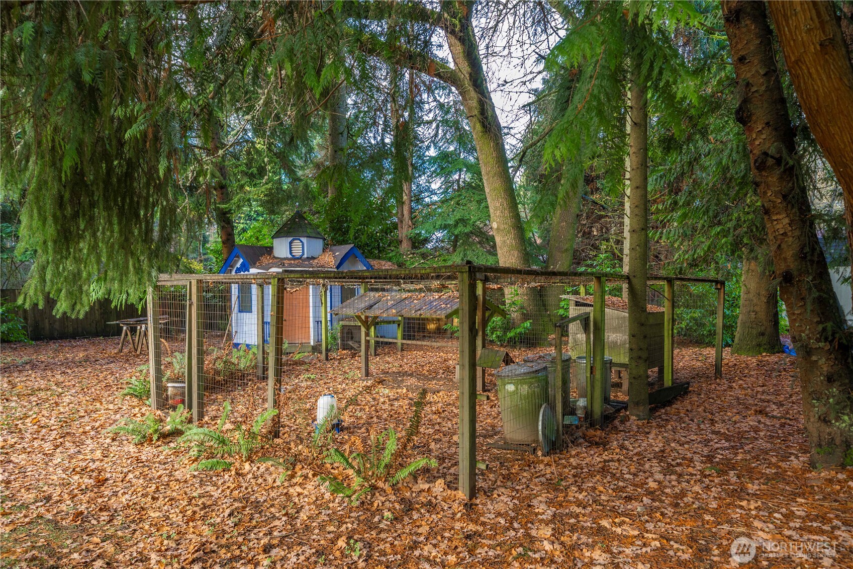 8825 Old Highway 99 SE