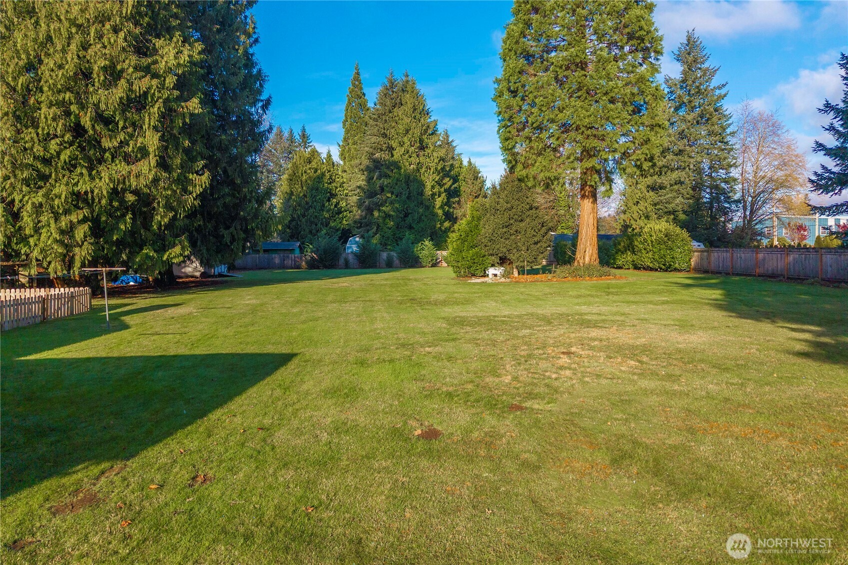 8825 Old Highway 99 SE