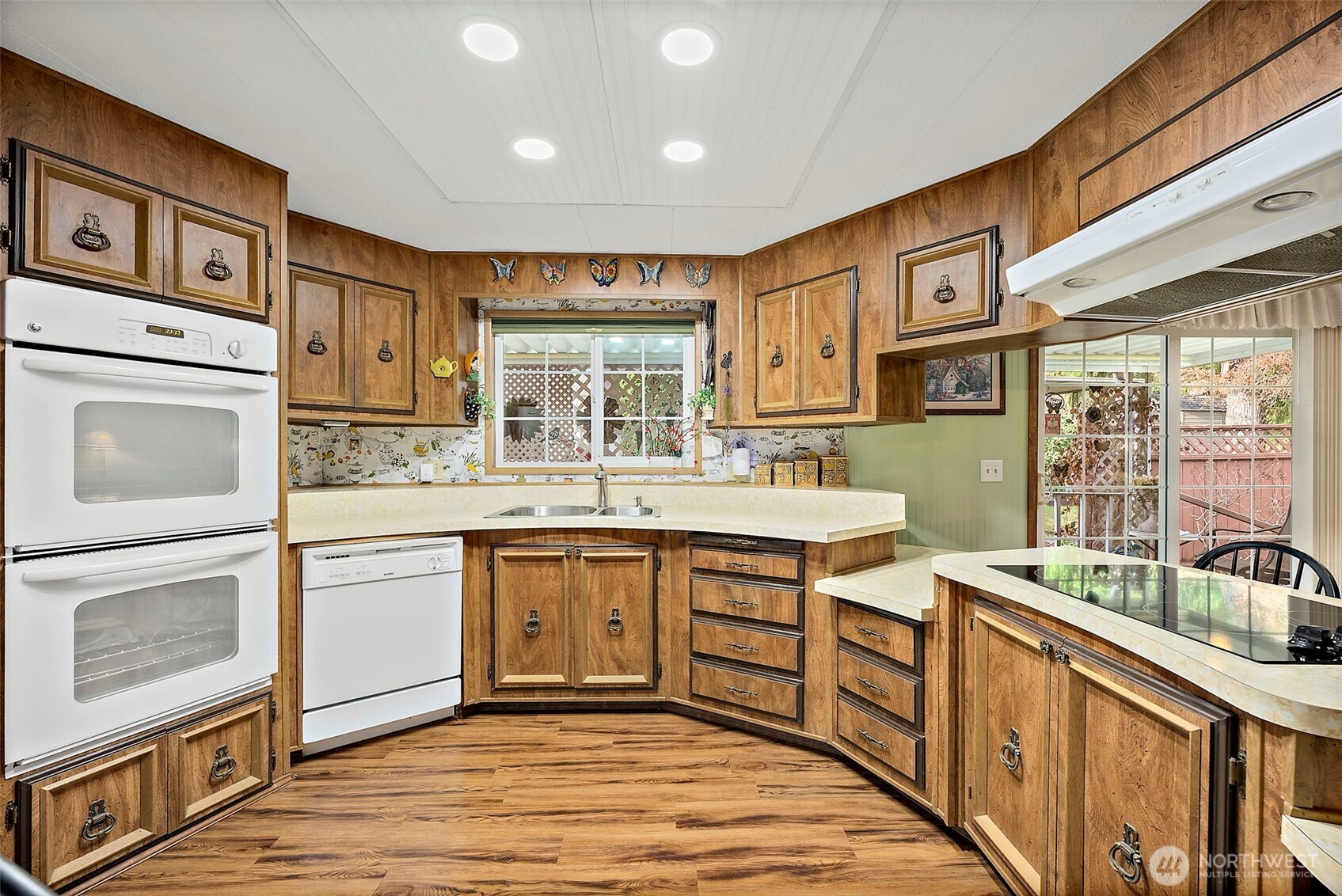 9314 Canyon Road E Unit: 82