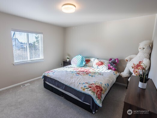 17622 Crossing Drive E