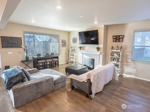 17622 Crossing Drive E