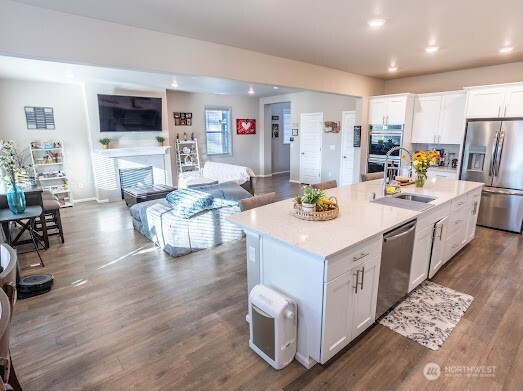 17622 Crossing Drive E
