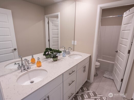 17622 Crossing Drive E