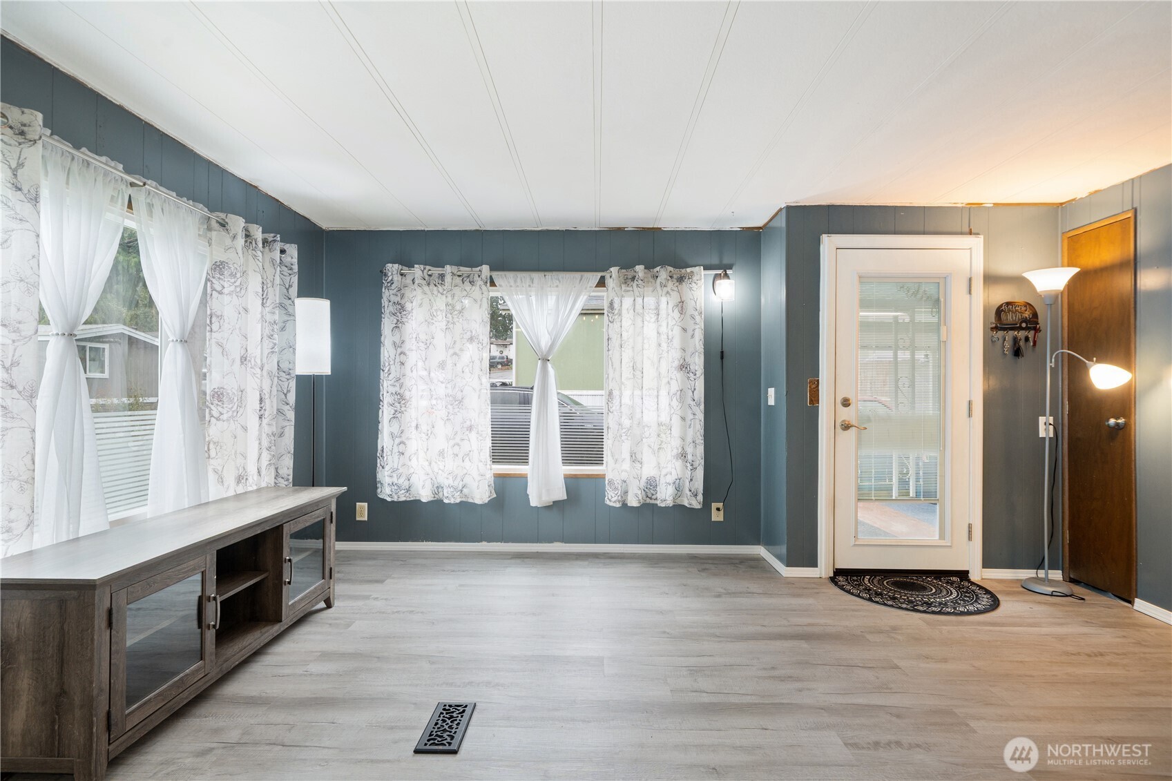 3060 NE McWilliams Road Unit: 135