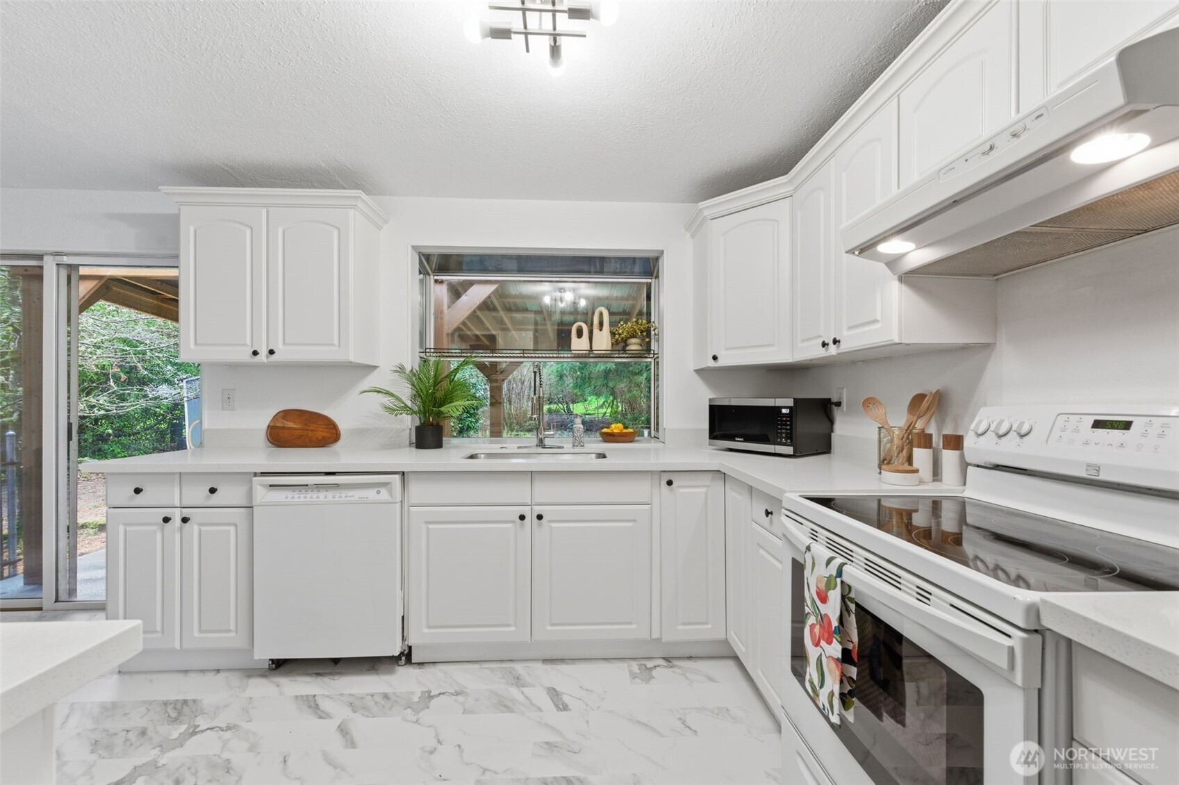 11102 Northstar Way SW