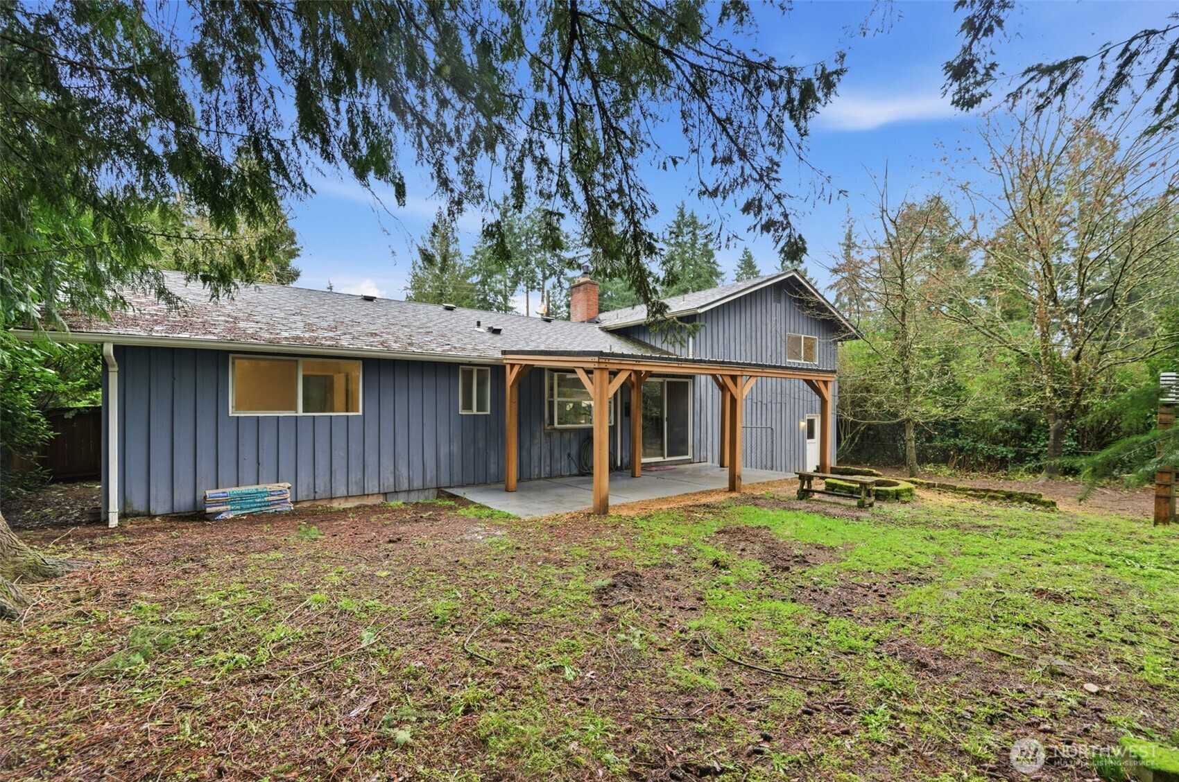 11102 Northstar Way SW