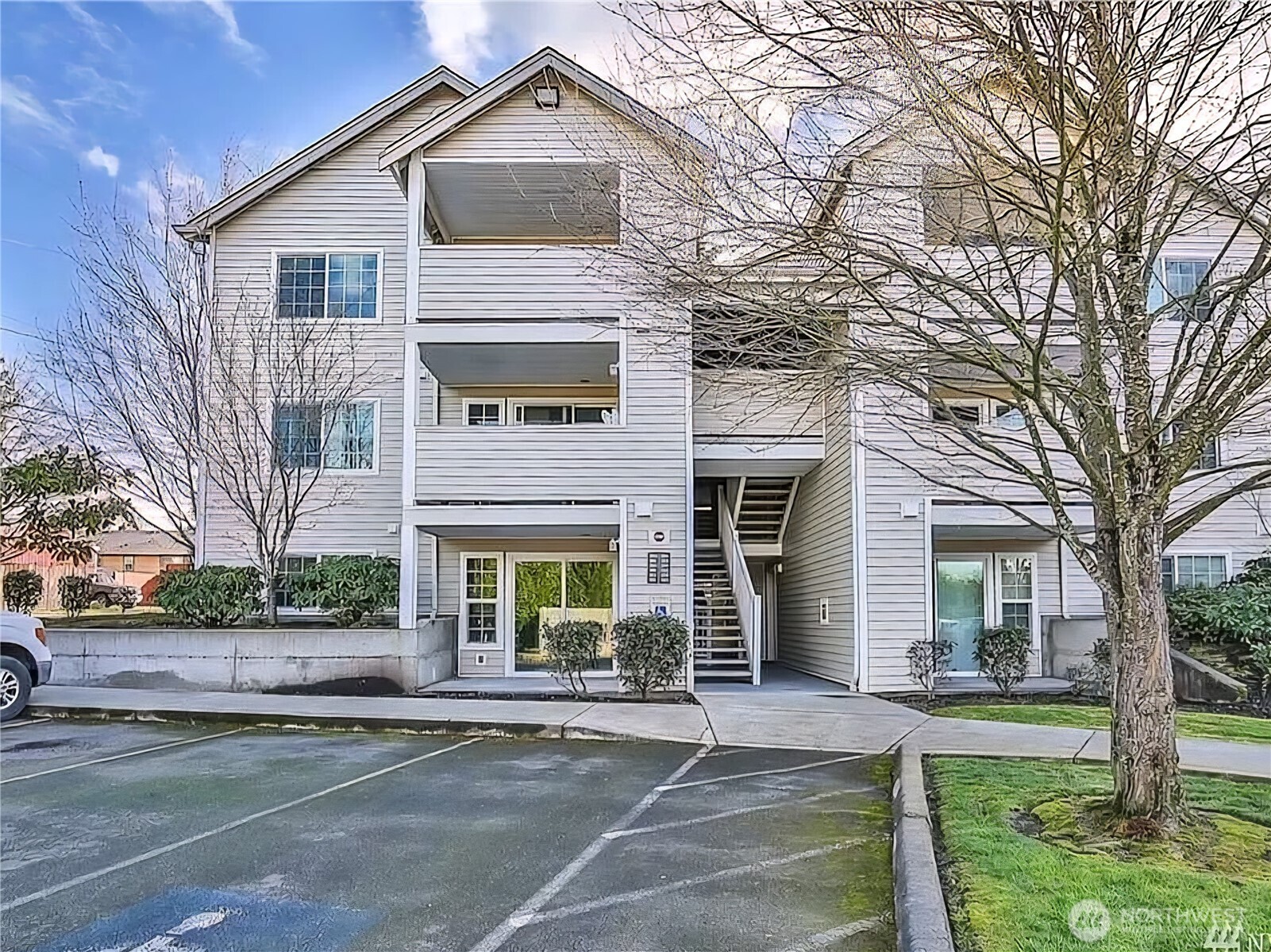 11915 Roseberg Avenue S Unit: 204