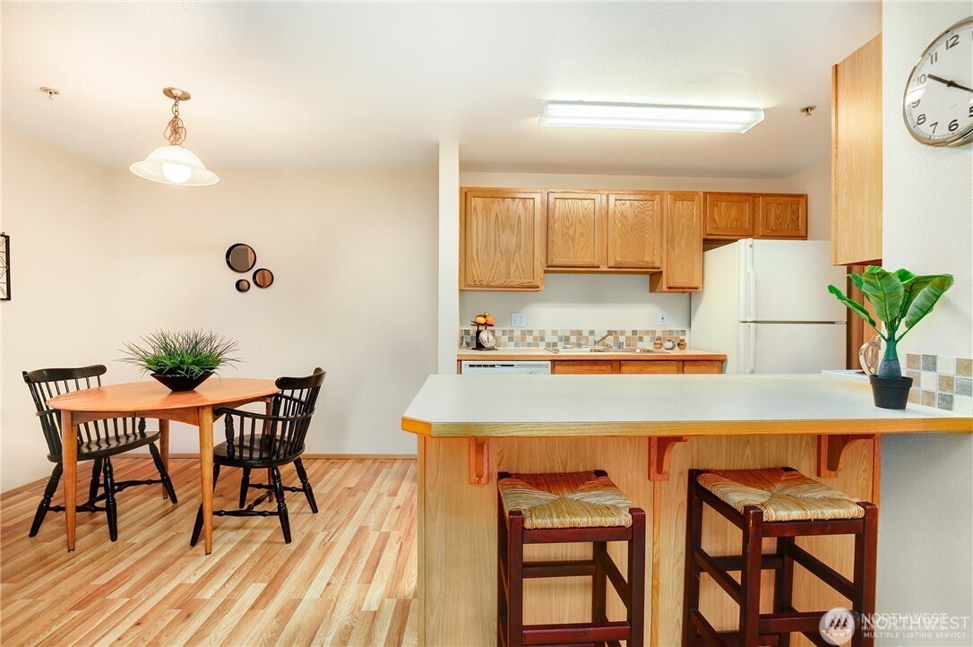 11915 Roseberg Avenue S Unit: 204