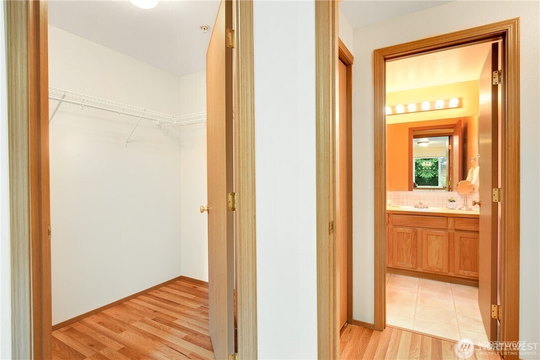 11915 Roseberg Avenue S Unit: 204