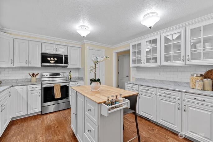 5527 153rd Street SW