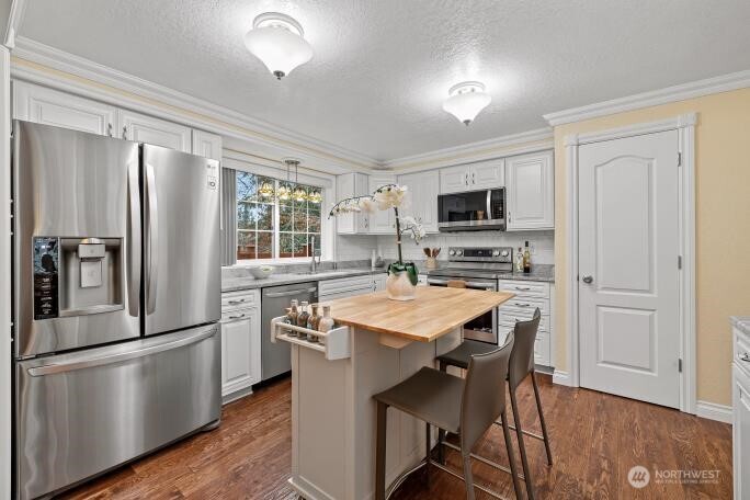 5527 153rd Street SW