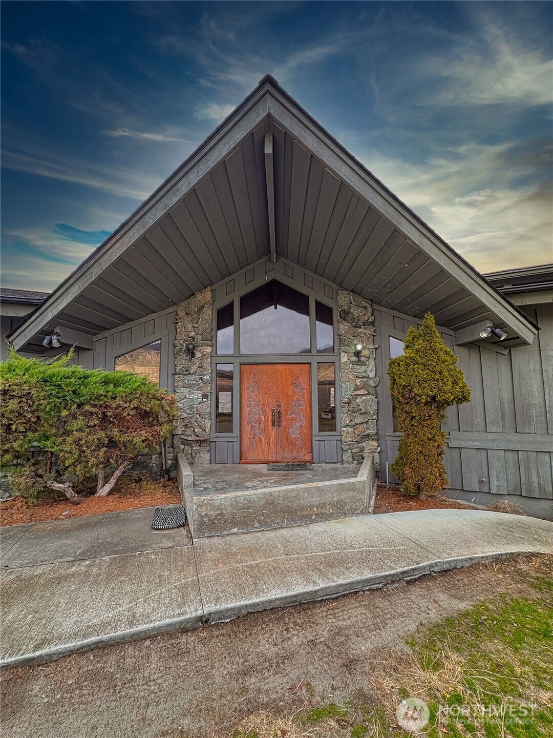 323 A Eastlake Road
