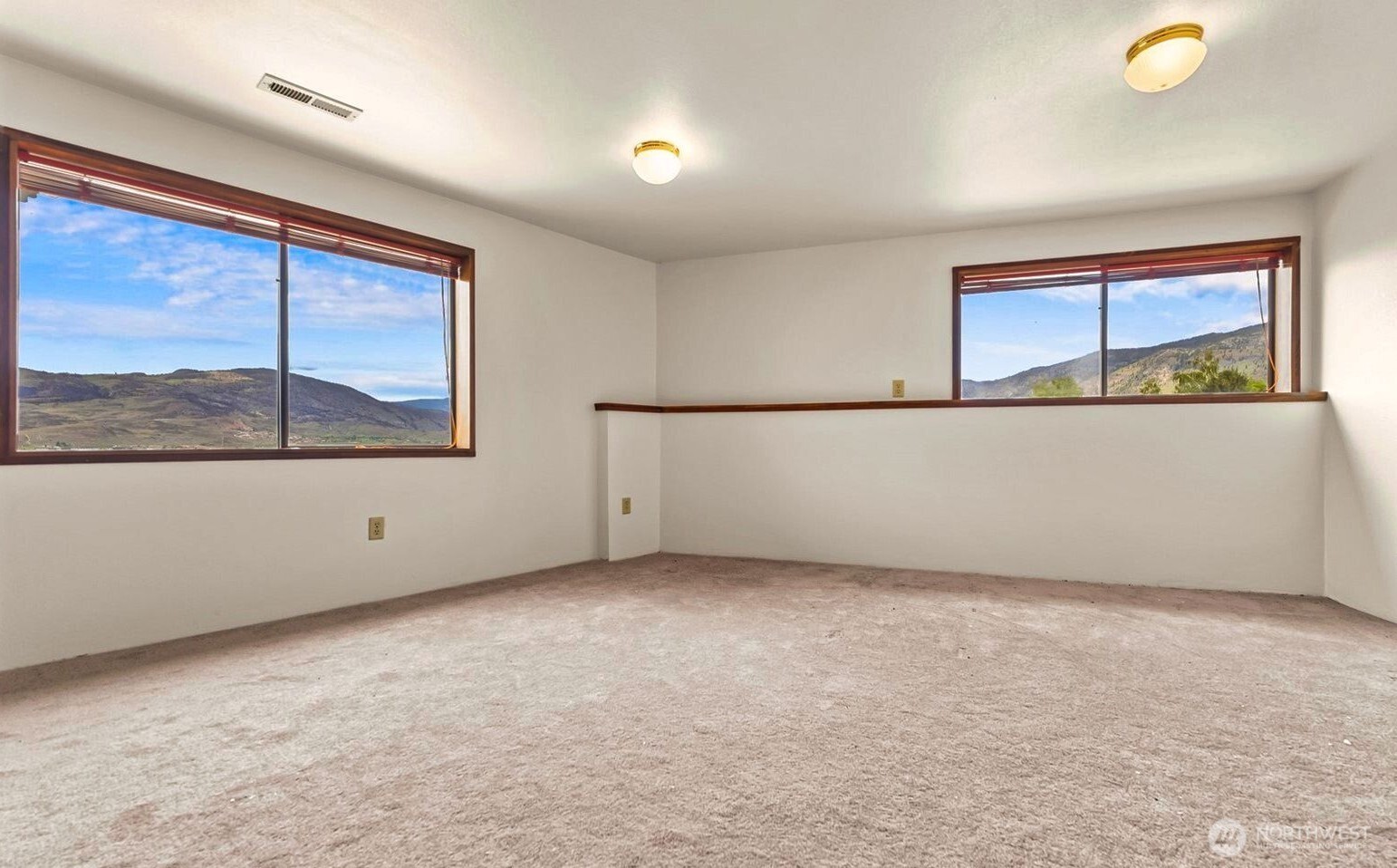 323 A Eastlake Road