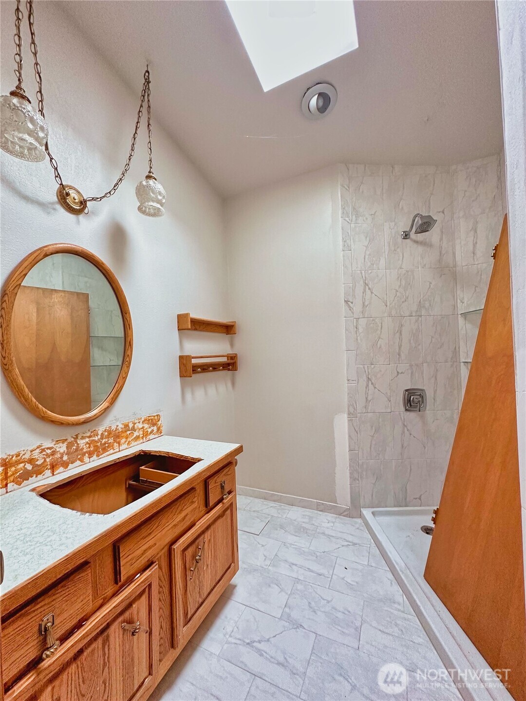 323 A Eastlake Road