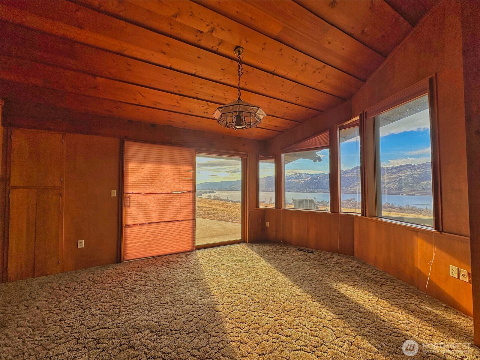 323 A Eastlake Road