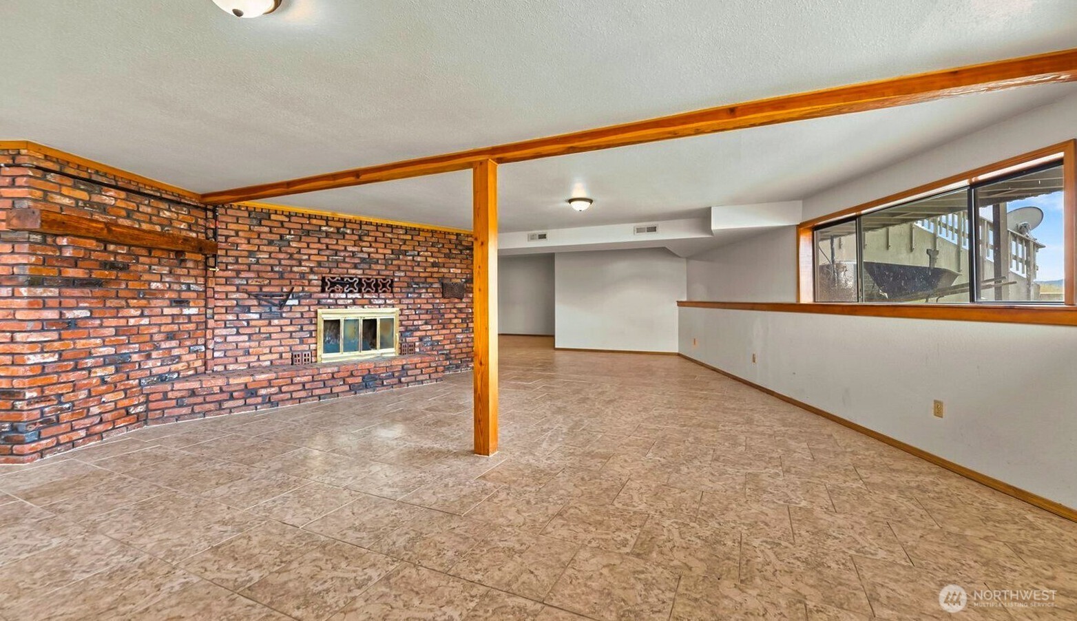 323 A Eastlake Road