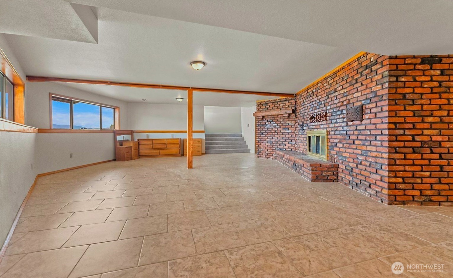 323 A Eastlake Road