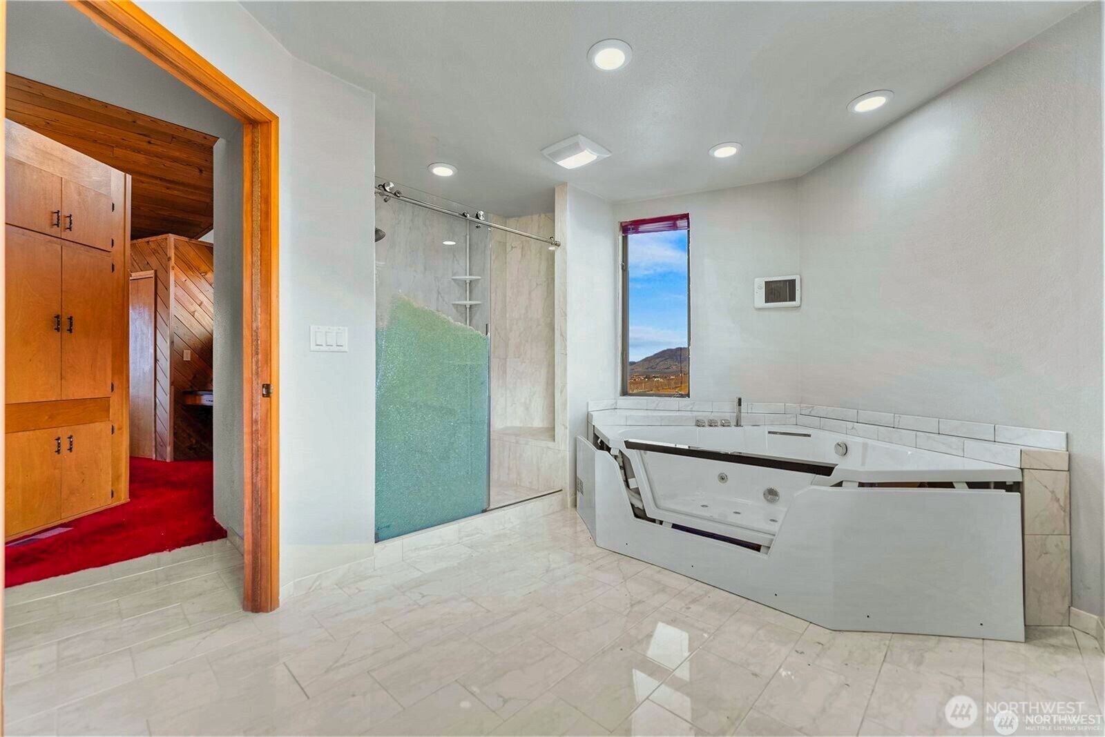 323 A Eastlake Road