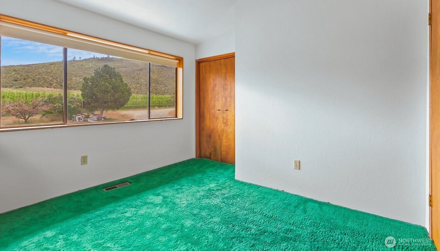 323 A Eastlake Road