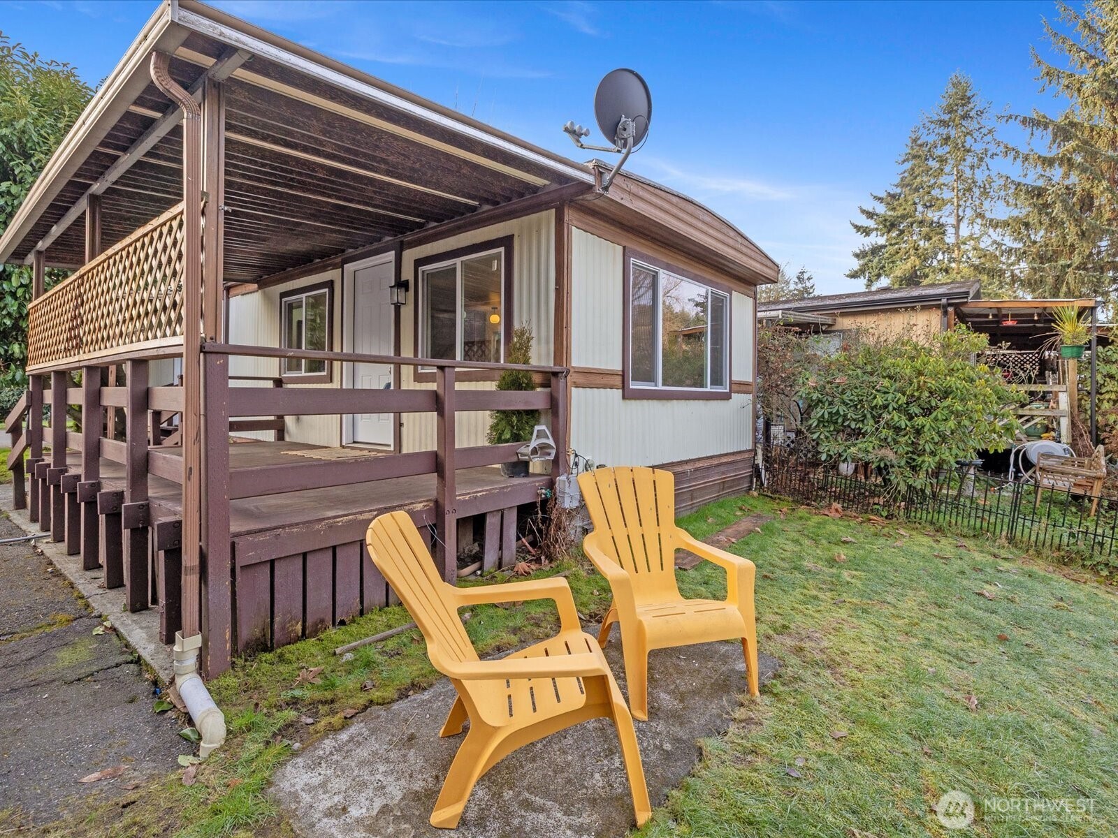 11510 E Riverside Drive Unit: 26
