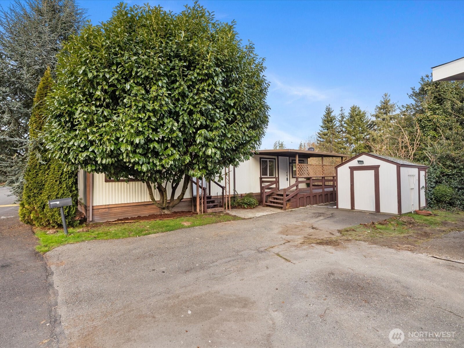 11510 E Riverside Drive Unit: 26