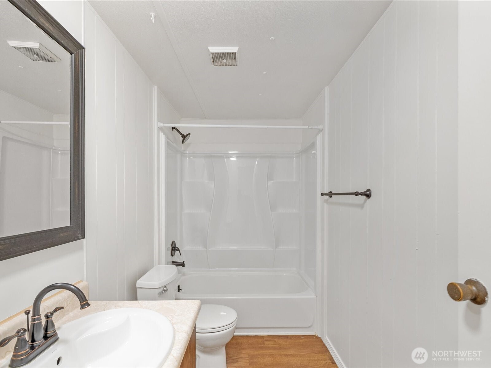 11510 E Riverside Drive Unit: 26