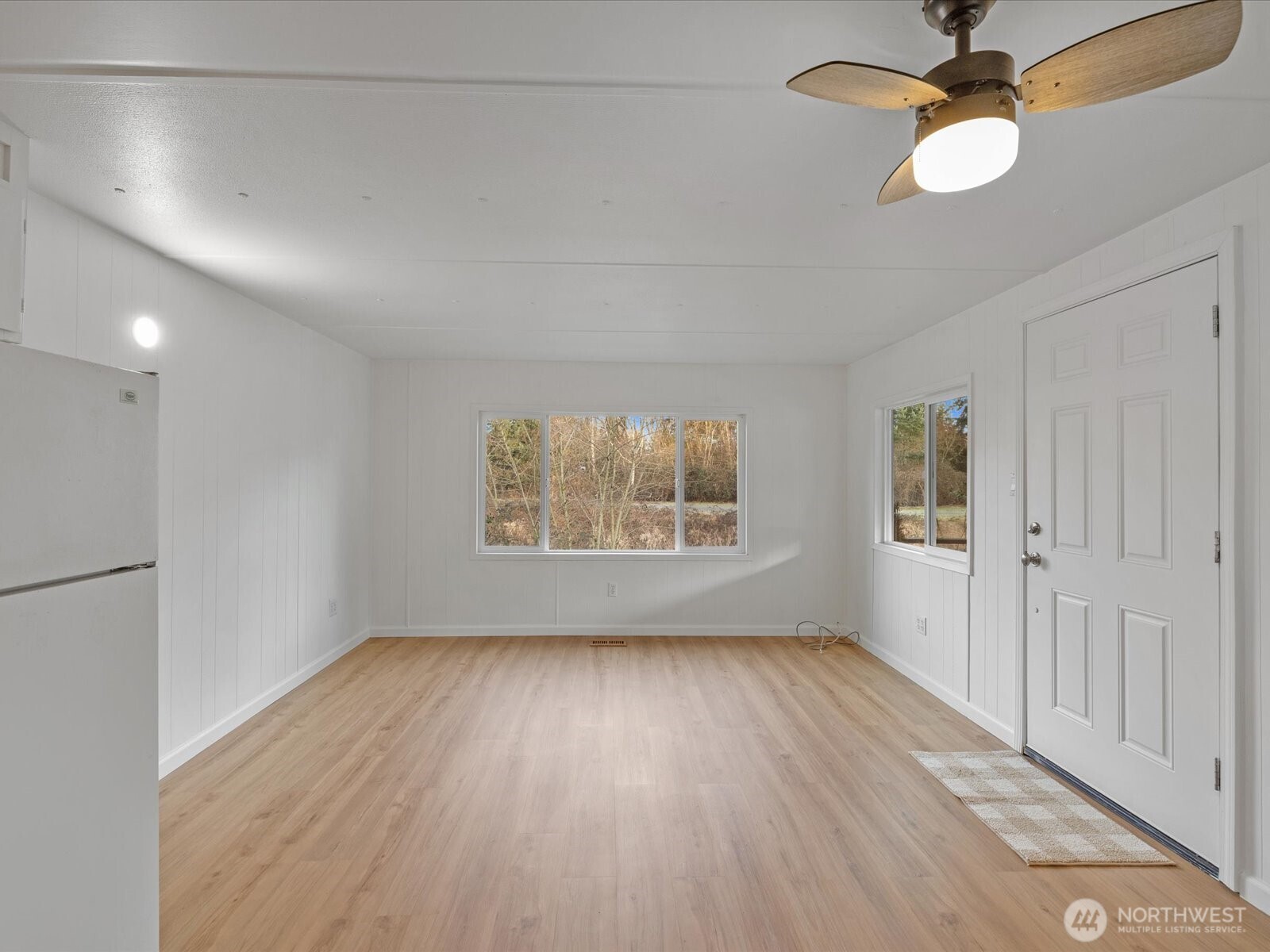 11510 E Riverside Drive Unit: 26
