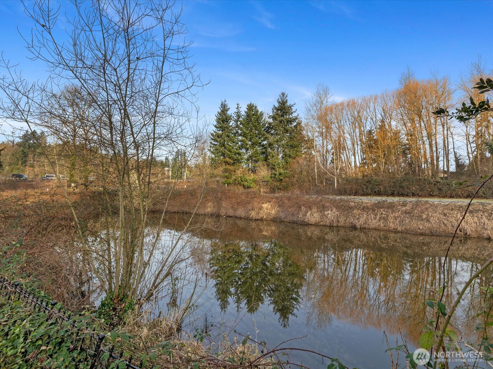 11510 E Riverside Drive Unit: 26
