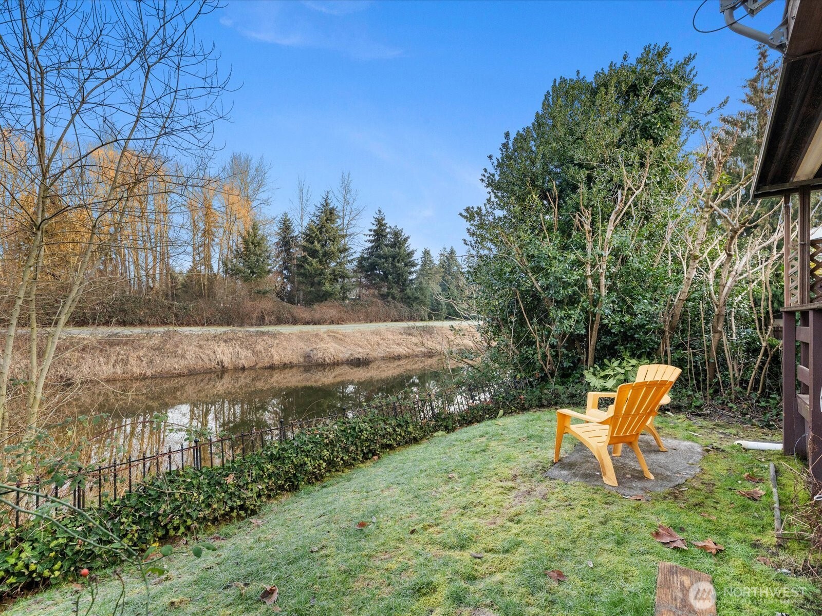 11510 E Riverside Drive Unit: 26