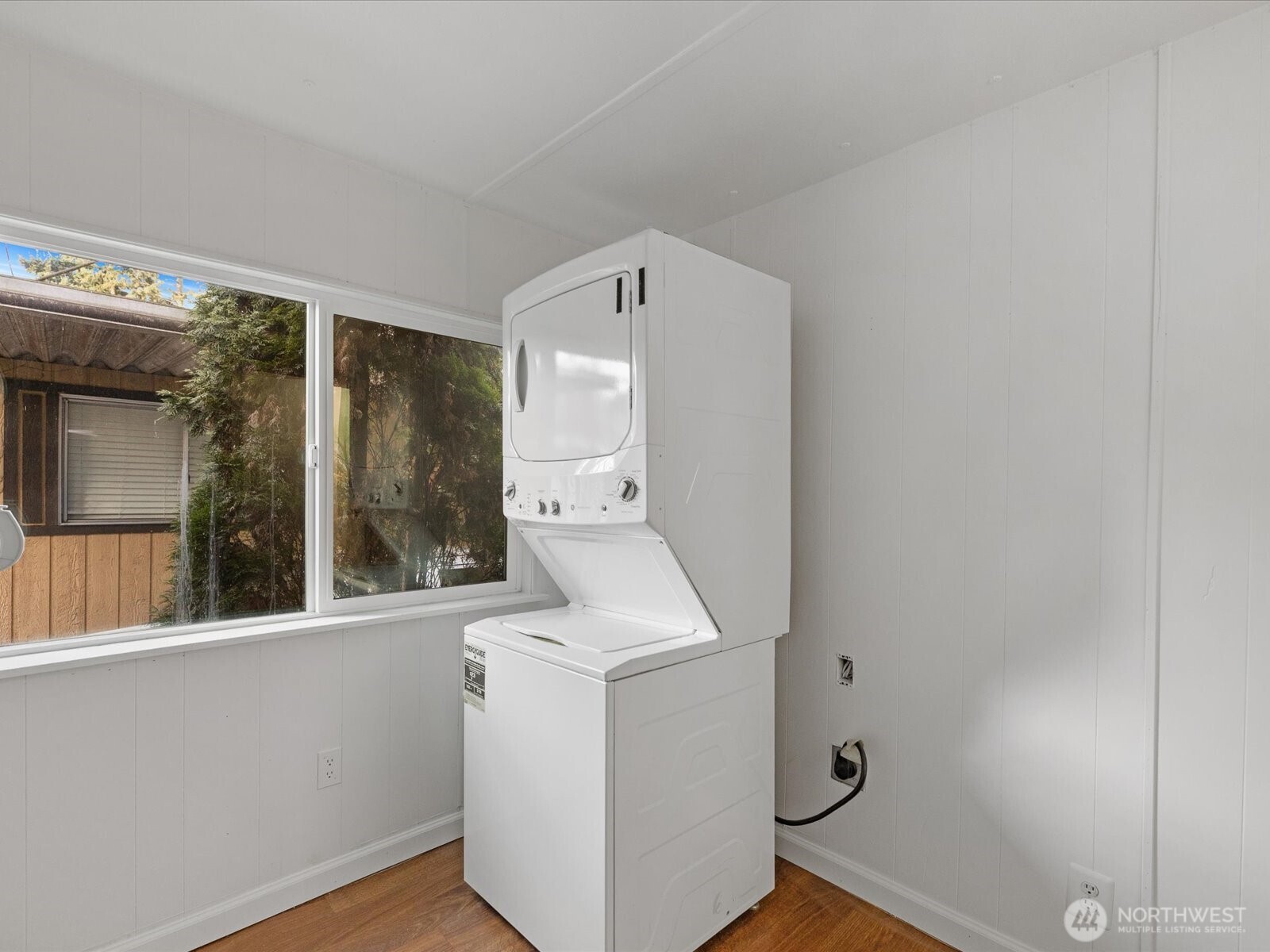 11510 E Riverside Drive Unit: 26
