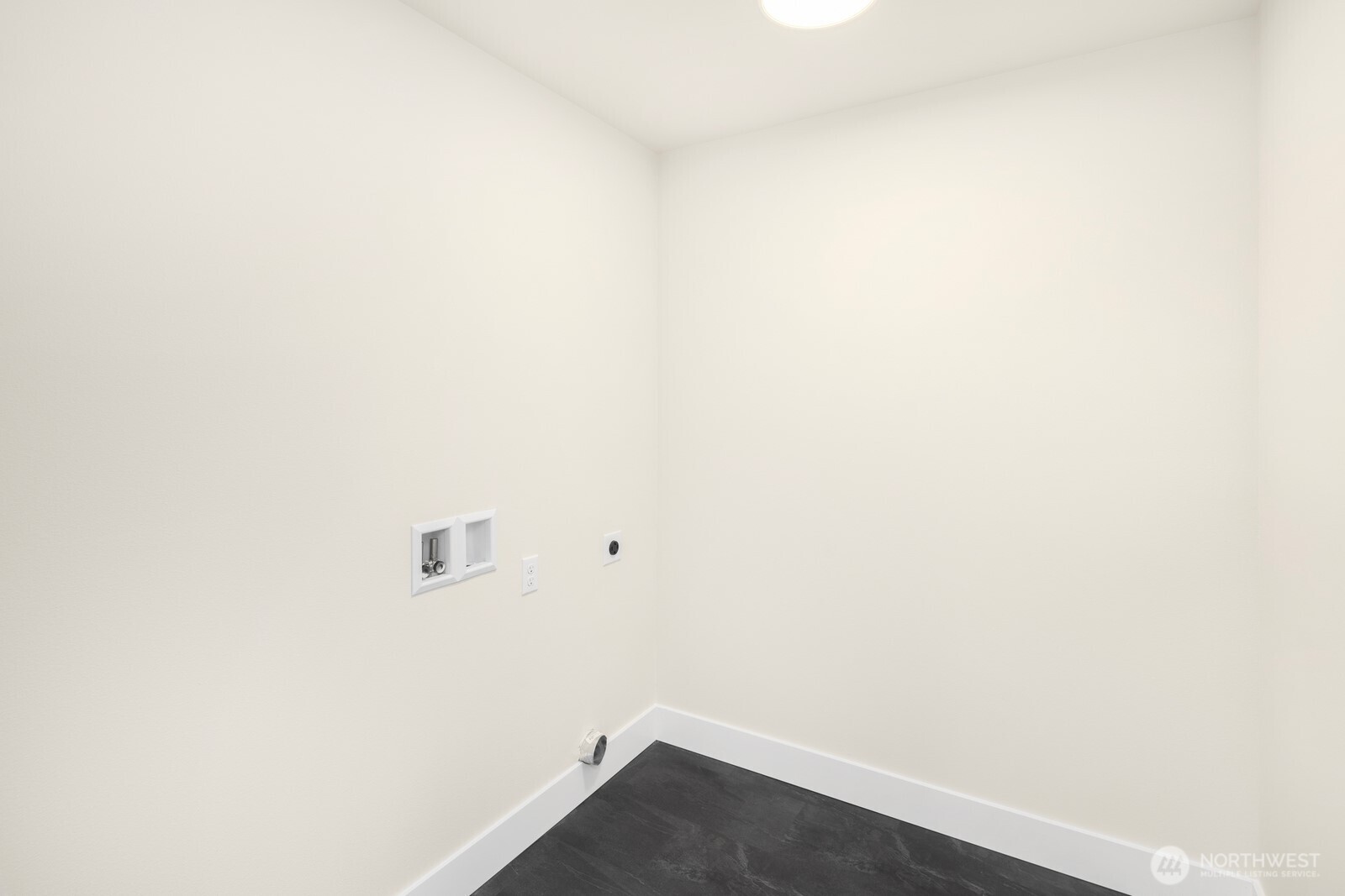 910 S 138th Street Unit: B