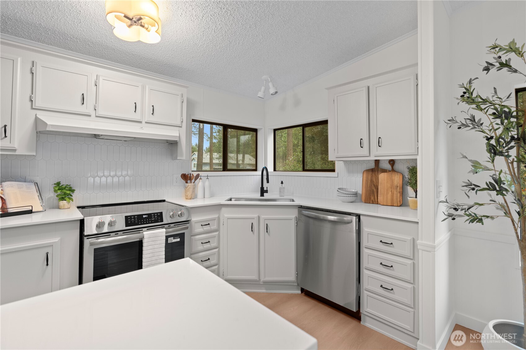 9016 220th Street Ct E