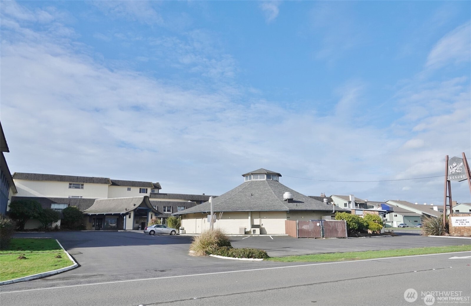 615 Ocean Shores Boulevard NW Unit: 319