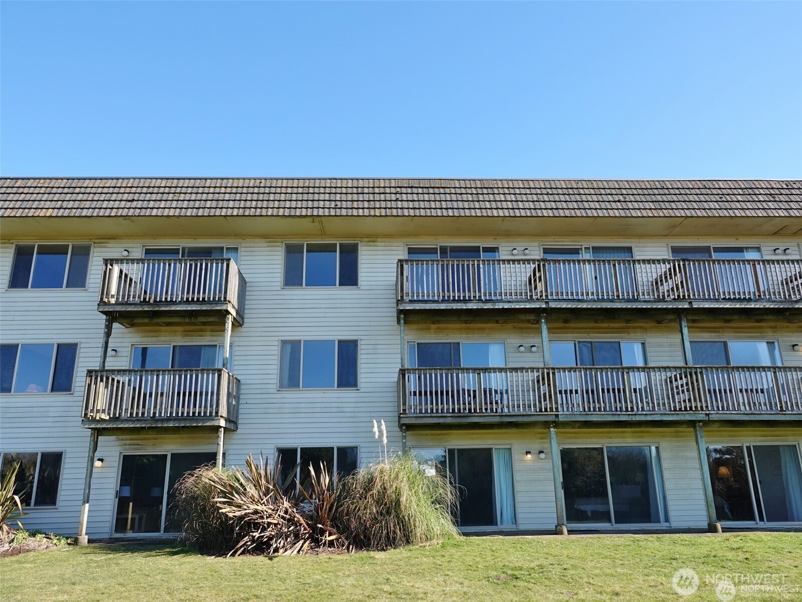 615 Ocean Shores Boulevard NW Unit: 319